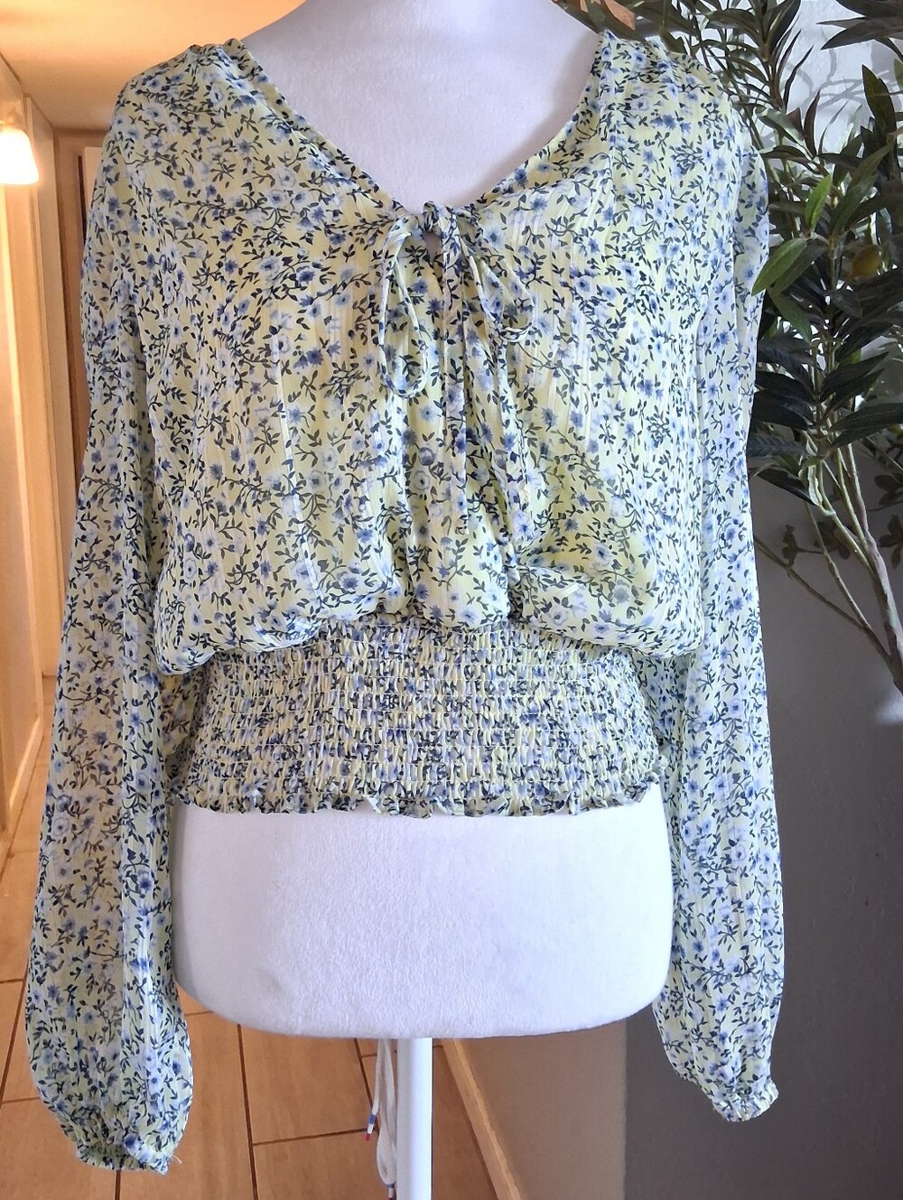 Autres Long Puff Sleeve Top Blouse SzM Ruched Yellow‎ Butter/Blue Office Work